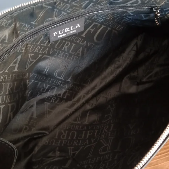 Furla Black Leather Handbag - Picture 15 of 16